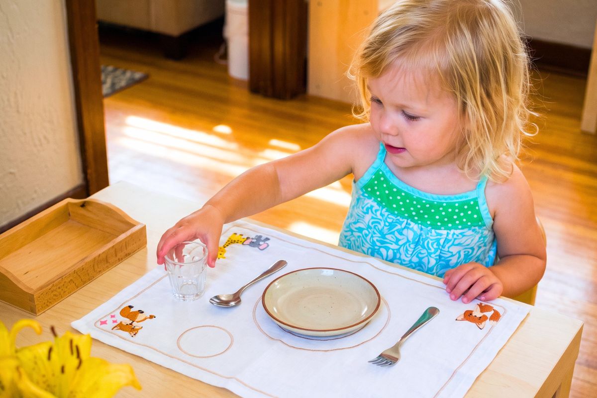 toddler placemat independence