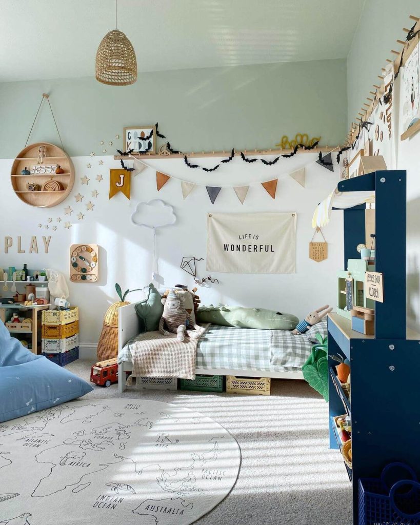 Explorative Tapestry Nursery Bedroom Idea